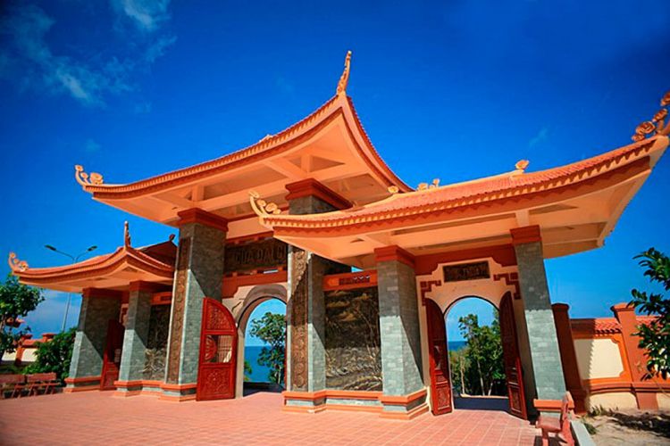 Пътешествие от историята на Сайгон до рая на остров Фу Куок