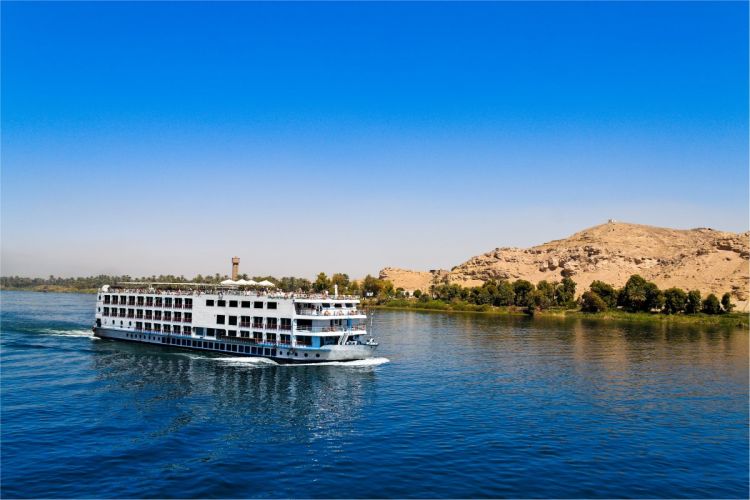 НОВА ГОДИНА в ЕГИПЕТ - ХУРГАДА, КАЙРО И КРУИЗ ПО РЕКА НИЛ - с вътрешен полет!