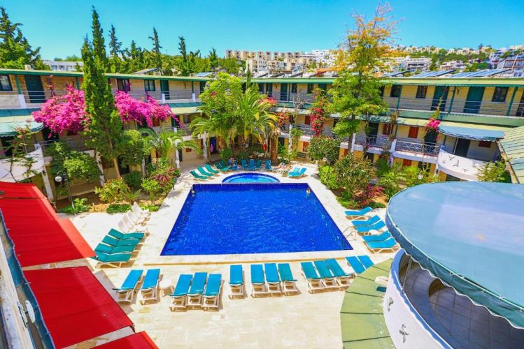 BLEU NUIT HOTEL