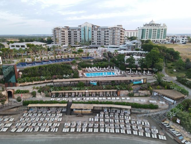 LAUR HOTELS
